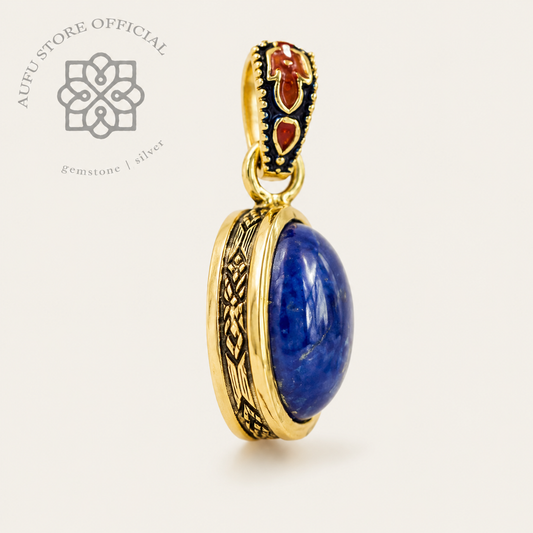 SAPPHIRA NOCTURNE — Genuine Sapphire Cabochon Ornamental Pendant แซฟไฟรา น็อกเทิร์น จี้ไพลินแท้หลังเบี้ย ดีไซน์ Ornamental