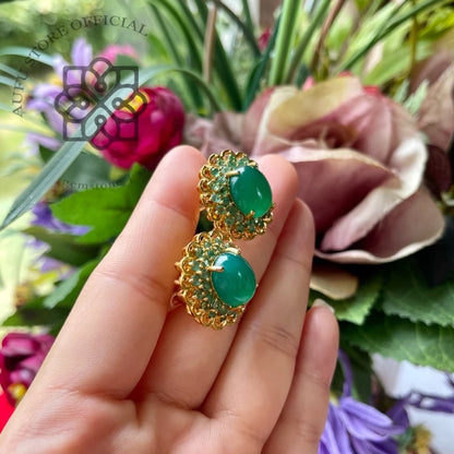 VANA AURELIA — Genuine Green Agate Floral Halo Stud Earrings วนา ออเรเลีย ต่างหูโมราเขียวแท้ดีไซน์ Floral Halo