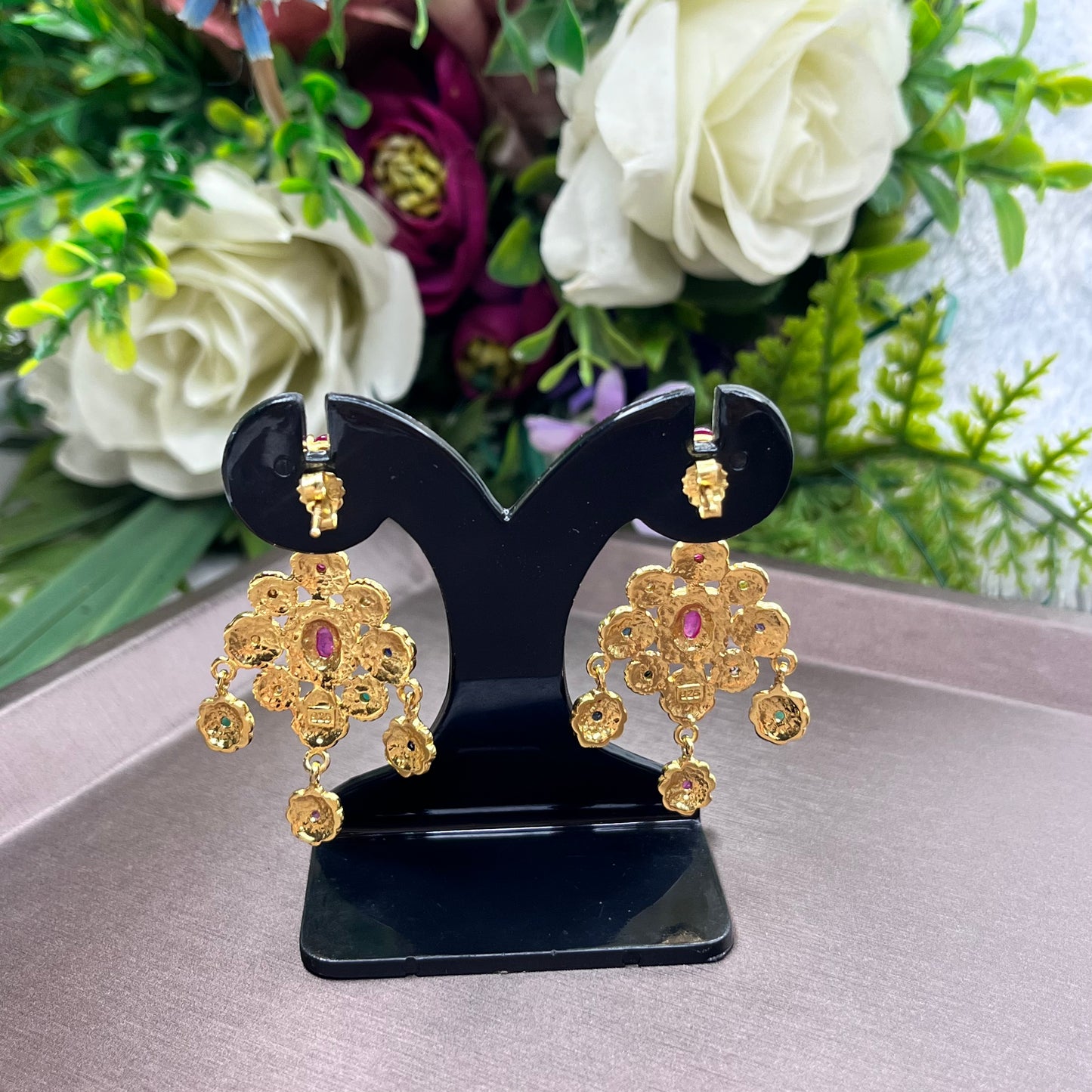 ต่างหูพลอยแท้หลากสีทรงระย้า ดีไซน์ดอกไม้วินเทจ | Genuine Multi-Gemstone Vintage Floral Drop Earrings