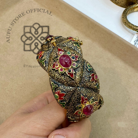 กำไลข้อมือทับทิมแท้ ดีไซน์ดอกไม้วินเทจลวดลายวิจิตร Genuine Ruby Ornamental Statement Bracelet – Vintage Floral Design