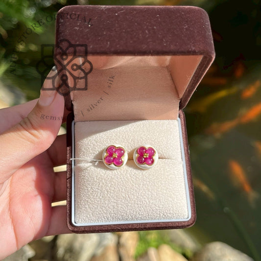 ต่างหูพลอยแท้สีชมพู ดีไซน์ดอกไม้ 4 กลีบ Genuine Pink Gemstone Floral Stud Earrings – Four-Petal Design