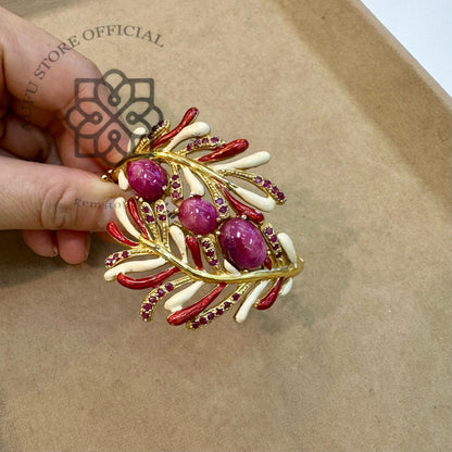 กำไลข้อมือทับทิมแท้ ดีไซน์กิ่งใบพฤกษาลวดลายวิจิตร Genuine Ruby Botanical Statement Bracelet – Floral Branch Design