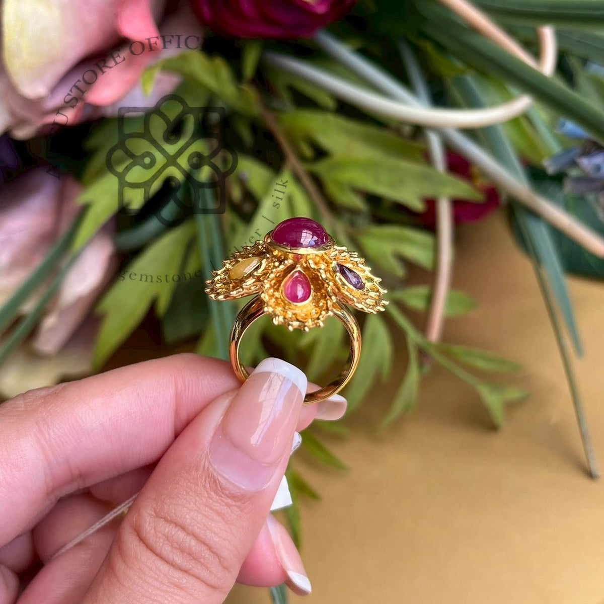 Multi-Gemstone Floral Statement Ring แหวนพลอยแท้หลากสีดีไซน์ดอกไม้