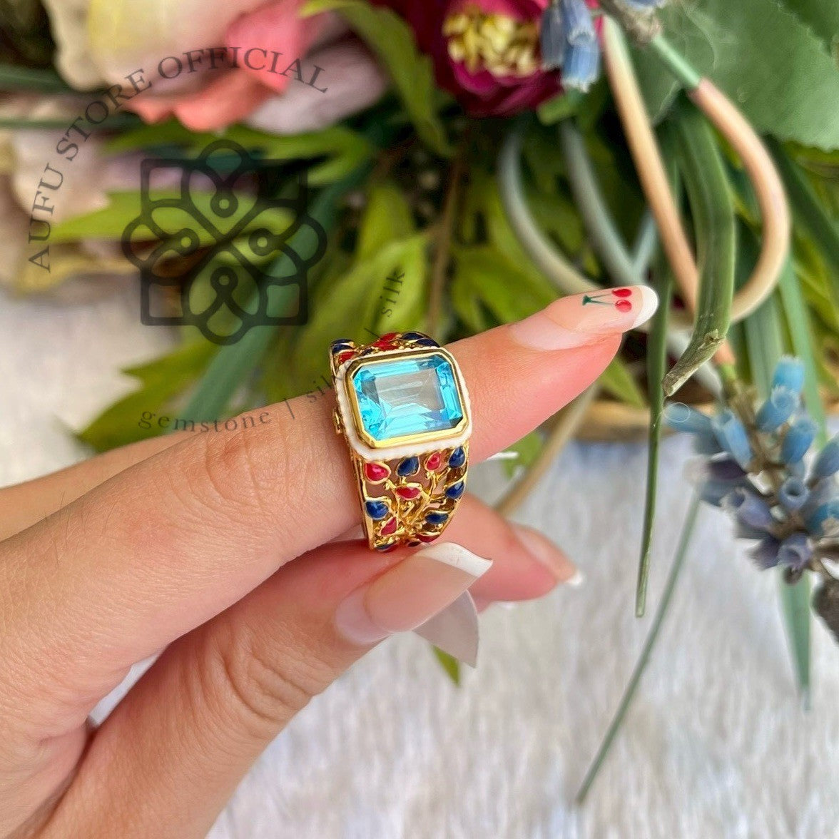 Blue Topaz Statement Ring  แหวนบลูโทพาสแท้ดีไซน์สเตทเมนต์