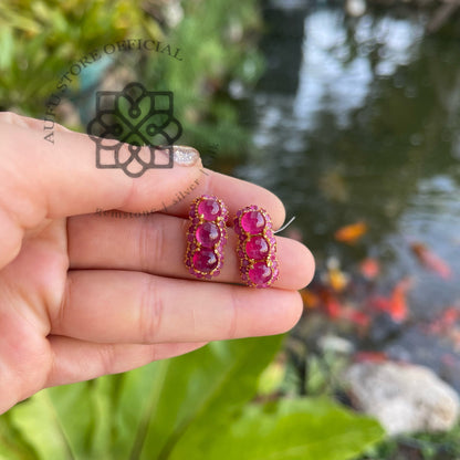 ต่างหูทับทิมแท้ดีไซน์คลัสเตอร์ ประดับทับทิมหลังเบี้ย Genuine Ruby Cluster Stud Earrings with Cabochon Stones