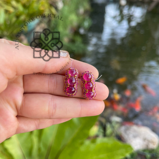 ต่างหูทับทิมแท้ดีไซน์คลัสเตอร์ ประดับทับทิมหลังเบี้ย Genuine Ruby Cluster Stud Earrings with Cabochon Stones