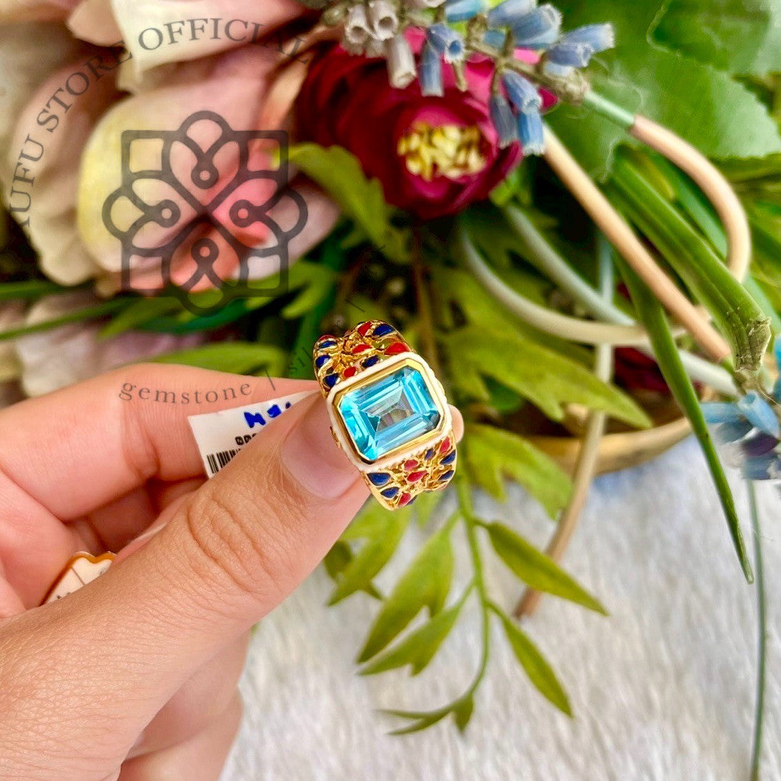 Blue Topaz Statement Ring  แหวนบลูโทพาสแท้ดีไซน์สเตทเมนต์