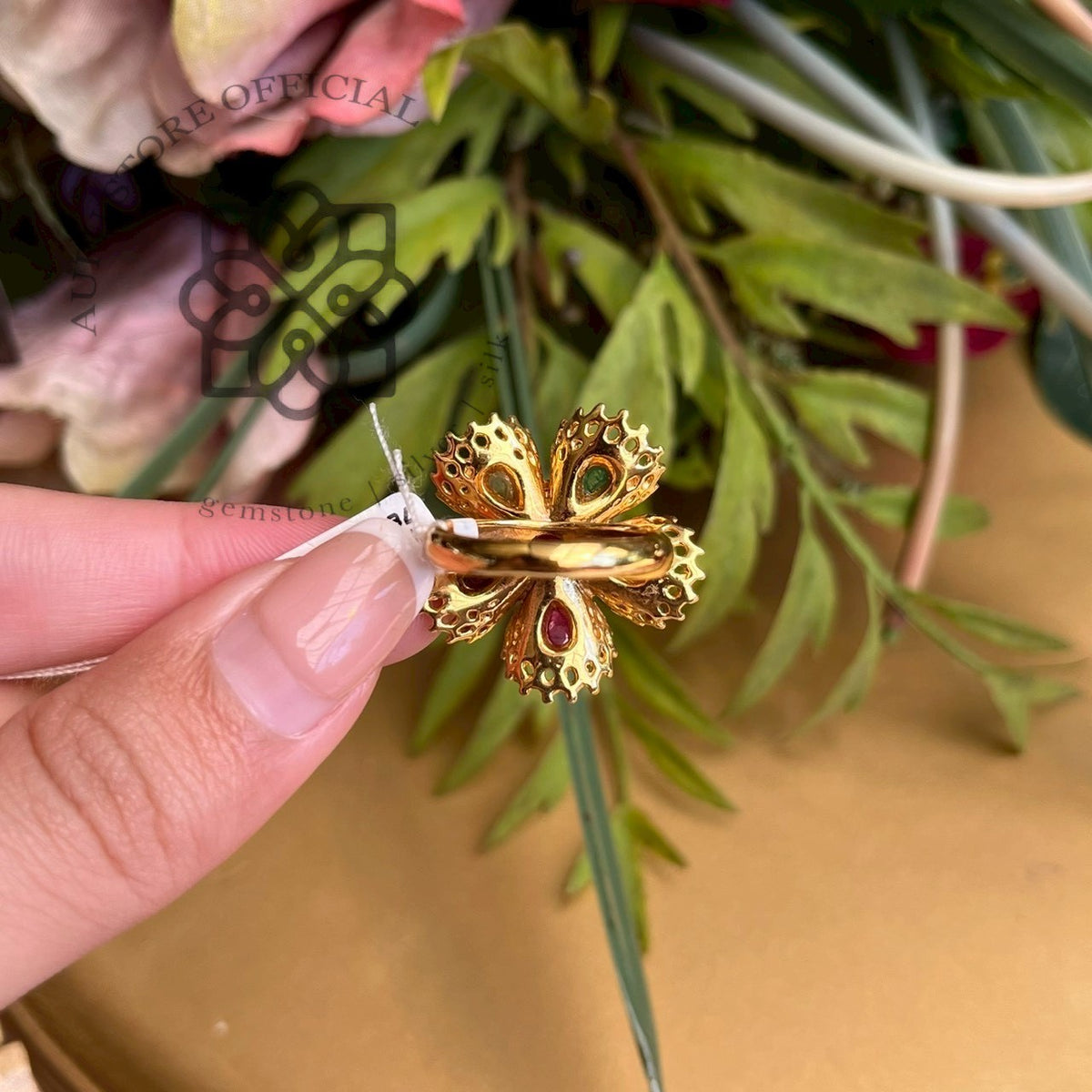 Multi-Gemstone Floral Statement Ring แหวนพลอยแท้หลากสีดีไซน์ดอกไม้
