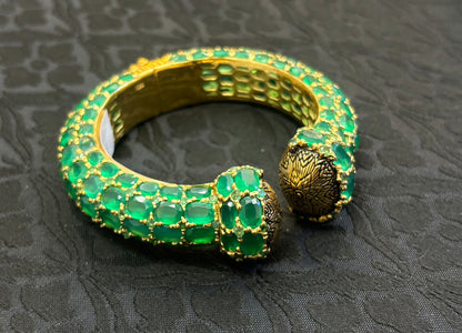 MARAKATA VANA™ — Genuine Emerald Multi-Row Statement Cuff Bracelet มรกตวนา — กำไลข้อมือมรกตแท้เรียงหลายแถว