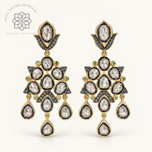DIAMOND LOTUS NOIR ไดมอนด์ โลตัส นัวร์ — ต่างหูเพชรซีก ดีไซน์ Heritage แบบห้อยประดับ