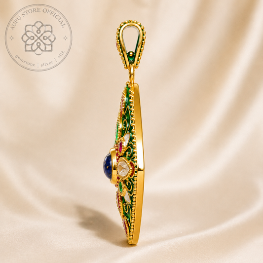 Nine-Gem Multicolor Pendant with Green Ornamental Design จี้นพเก้าพลอยหลากสี ดีไซน์ลายไทยประดับสีเขียว