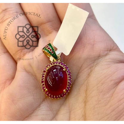 AURELIA CRIMSON ออเรเลีย คริมสัน — จี้ทับทิมสีแดงเข้มโทนเลือดนก ทรงรีล้อม Halo