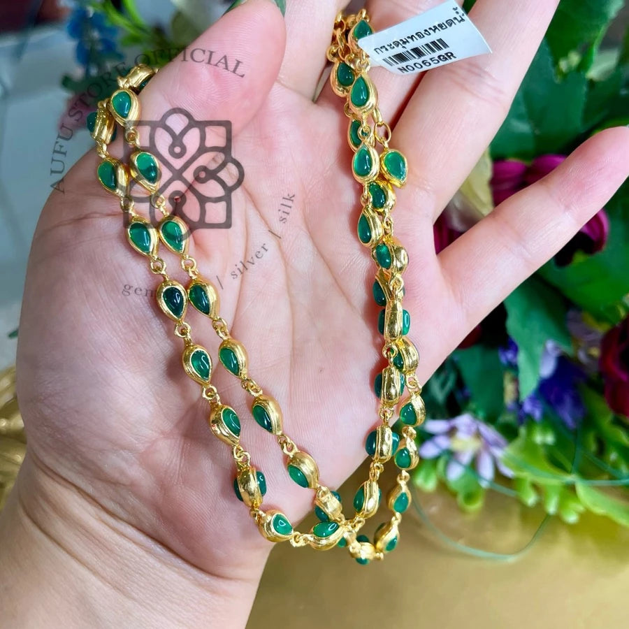 VANA LINEA — Genuine Green Agate Teardrop Station Necklace วนา ลิเนีย สร้อยคอโมราเขียวแท้ทรงหยดน้ำ