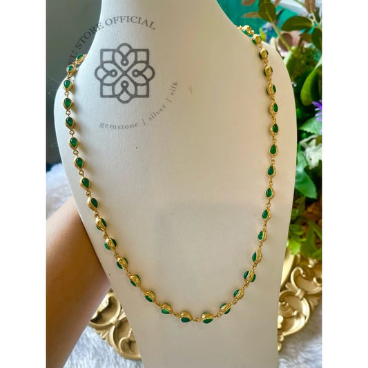 VANA LINEA — Genuine Green Agate Teardrop Station Necklace วนา ลิเนีย สร้อยคอโมราเขียวแท้ทรงหยดน้ำ