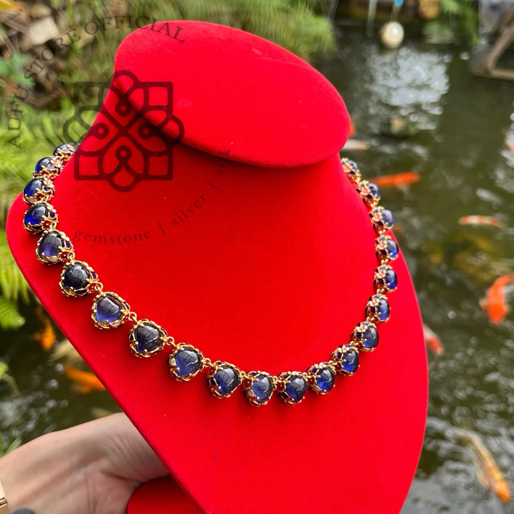 NILA CHANDRA — Genuine Sapphire Cabochon Link Necklace นิลจันทรา สร้อยคอไพลินแท้ทรงกลมหลังเบี้ย