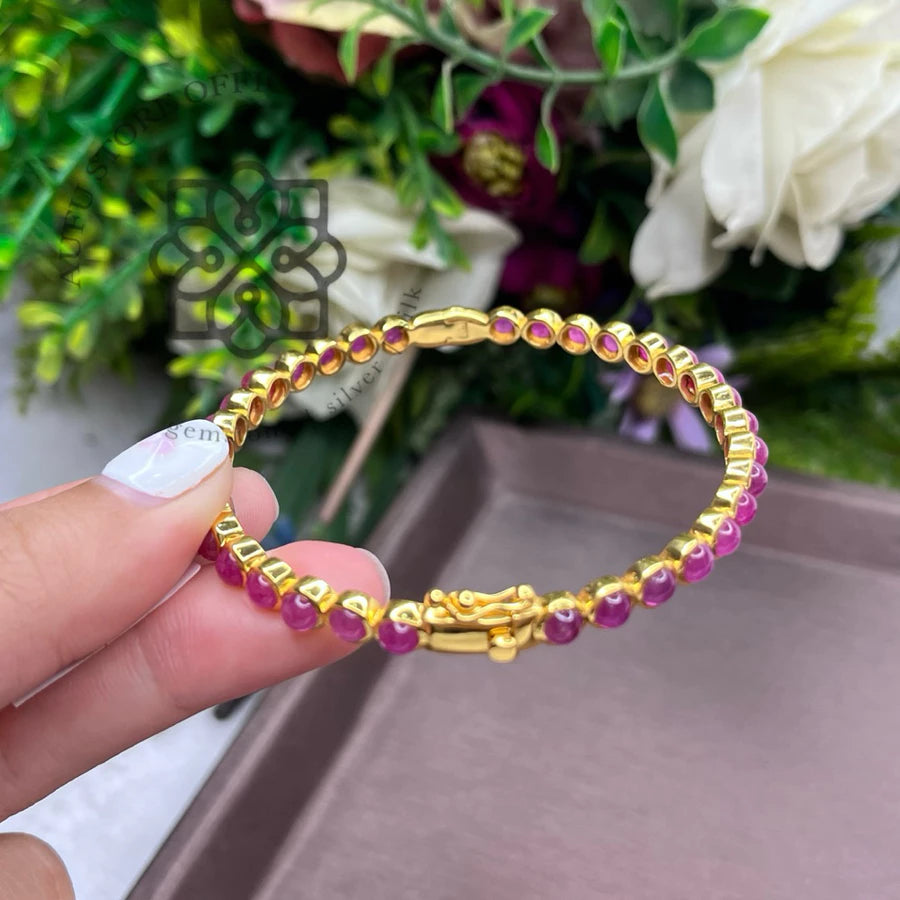 RUBINA ÉTERNELLE — Genuine Ruby Cabochon Line Bracelet รูบินา เอแตร์แนล สร้อยข้อมือทับทิมแท้เรียงรอบเส้น