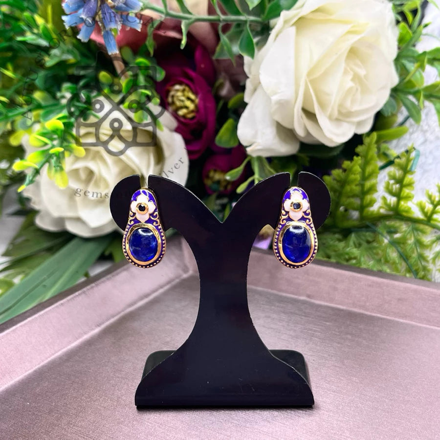 NILA LOTUS — Genuine Sapphire Cabochon Statement Earrings นิลโลตัส  ต่างหูไพลินแท้ทรงรีหลังเบี้ย